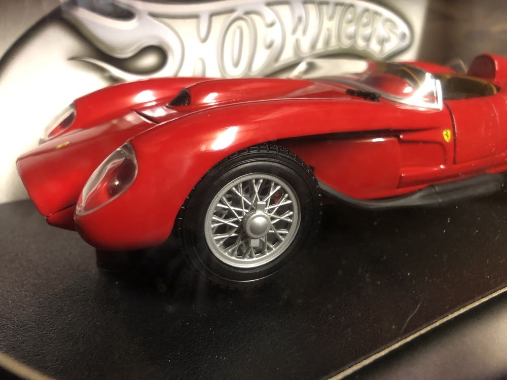 Ferrari Testa Rossa 1:18 NOWY