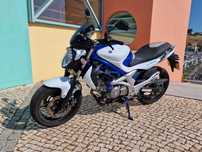Suzuki Gladius SFV 650 (25 Kw Livrete)