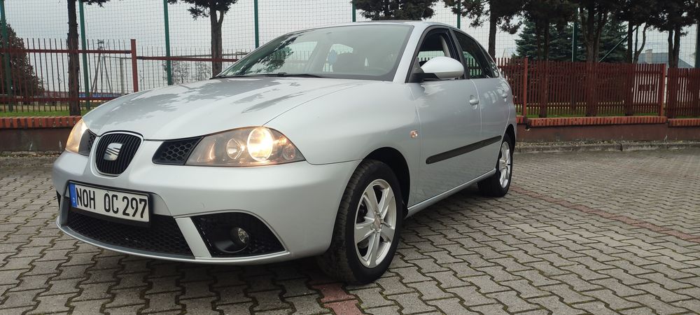 Seat Ibiza FL 1.4 benzyna MPI ładnie utrzymany.