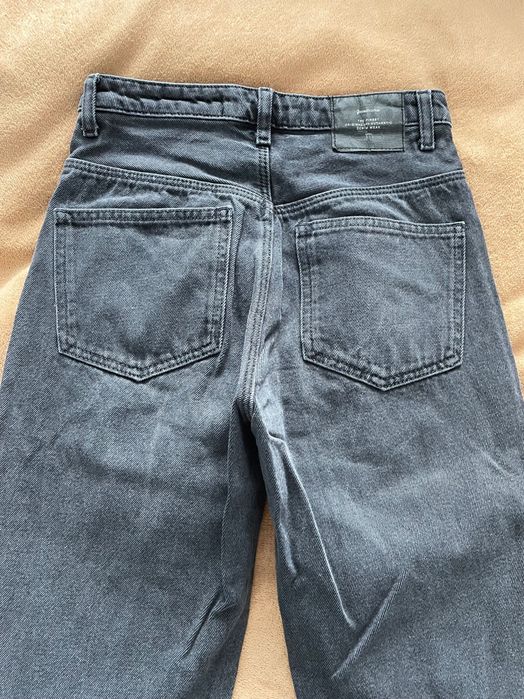 Dżinsy mom fit Stradivarius