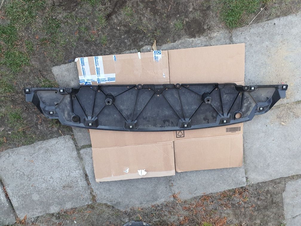 Osłona pod zderzak przód Toyota Corolla Cross