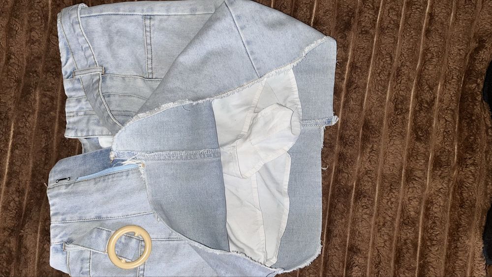 Асемитрична жіноча джинсова спідниця