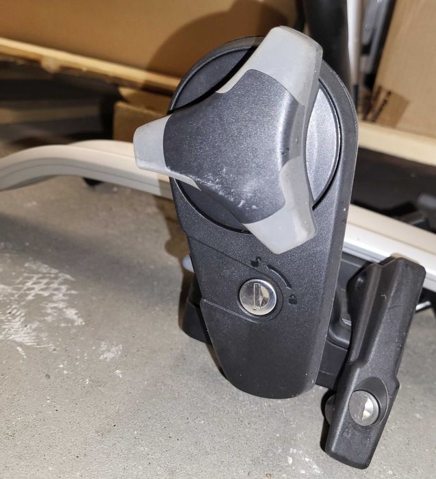 Bagażnik uchwyt rowerowy dachowy THULE 598 ProRide stan bardzo dobry