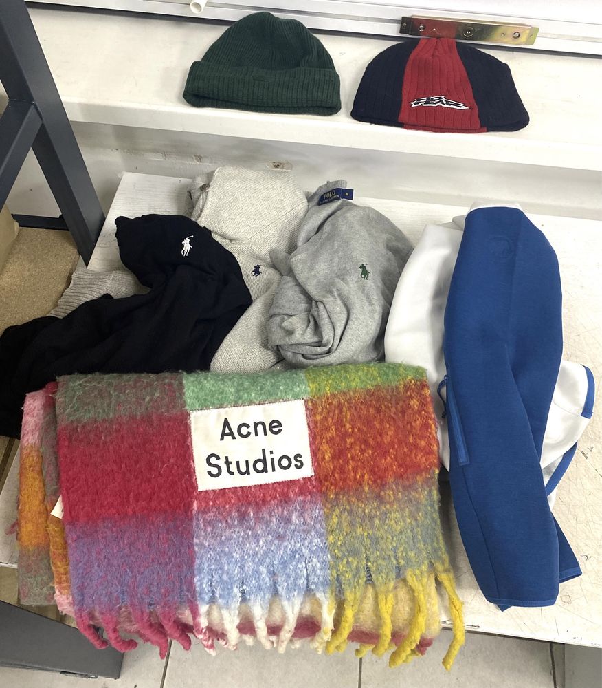 Брендовая одежда поставка боксы Grailed и кофты олимпийки адидас