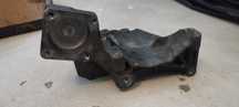 Suporte/apoio compressor do ar condicionado Opel 2.2