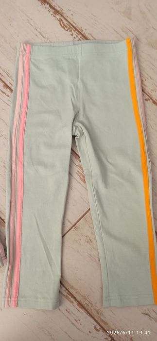 Spodenki, legginsy plus t-shirt gratis Coccodrillo 128