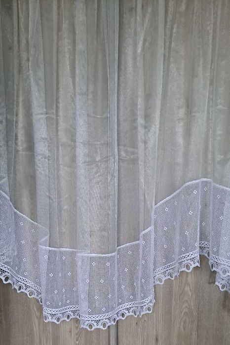 Firanka szer. 170cm x dł. 150 cm. Gipiura. Stan bardzo dobry!