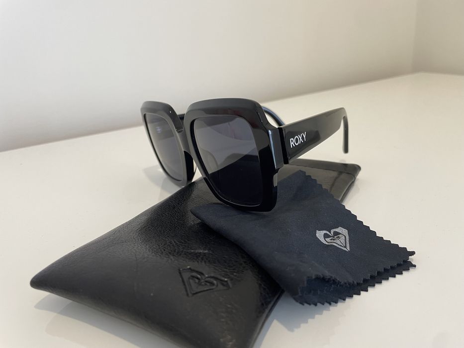 Oculos de sol Mokaite Roxy pretos