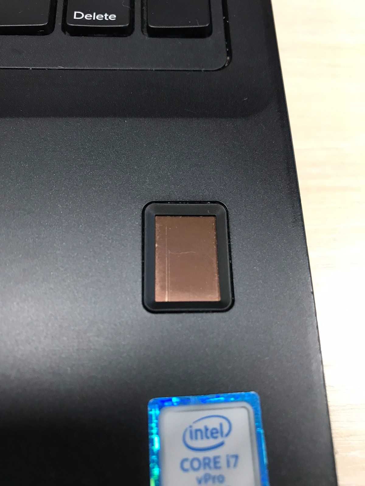 Ноутбук Dell Latitude E5570