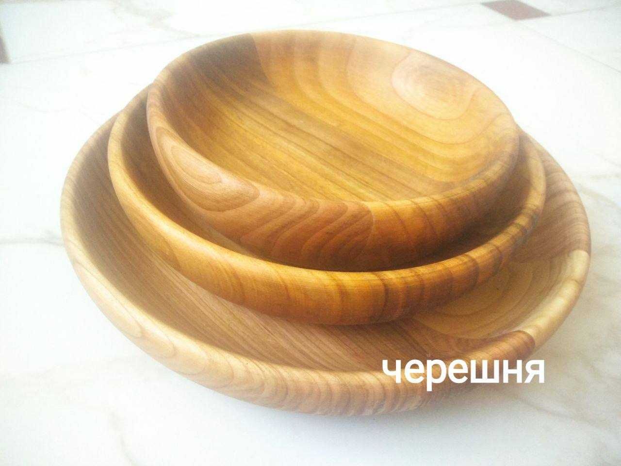 Тарілки з дерева