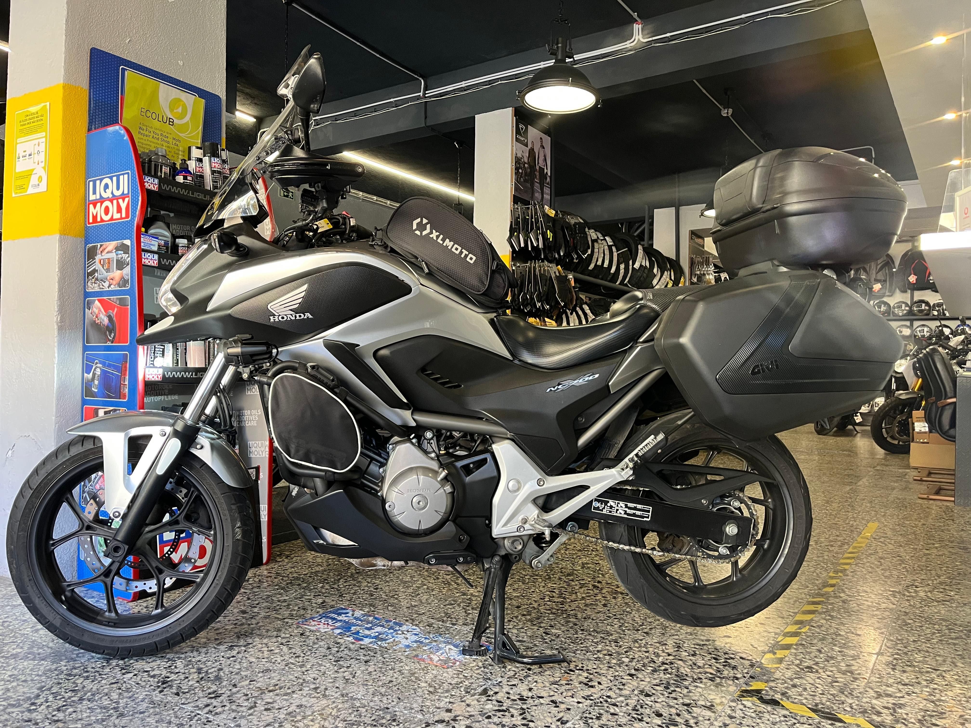 Honda NC DCT (caixa automática)  Muito Estimada e com Extras
