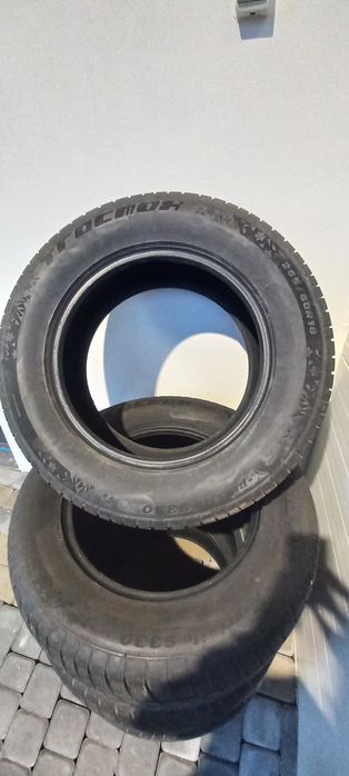 Opony zimowe 265/60/18  dot 2023