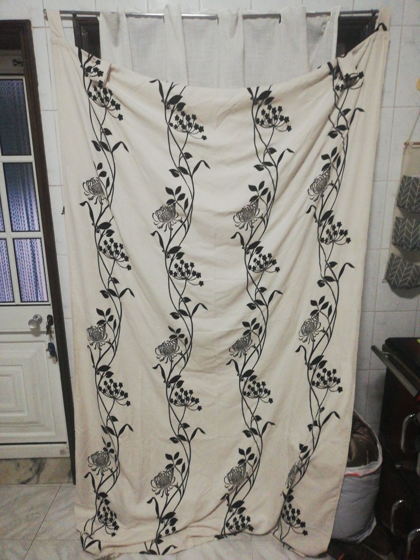 Jogo de cortinas