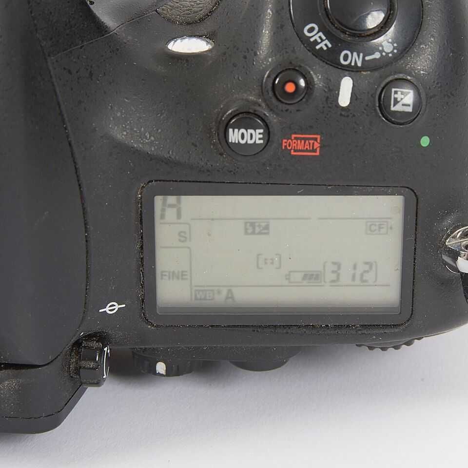NIKON D800  36 MPX . C/ Grip - Full Frame  c/ 61K - Rig -NOVA -Porto
