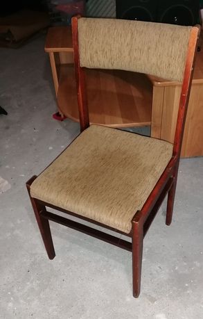 Krzesło drewniane tapicerowane PRL