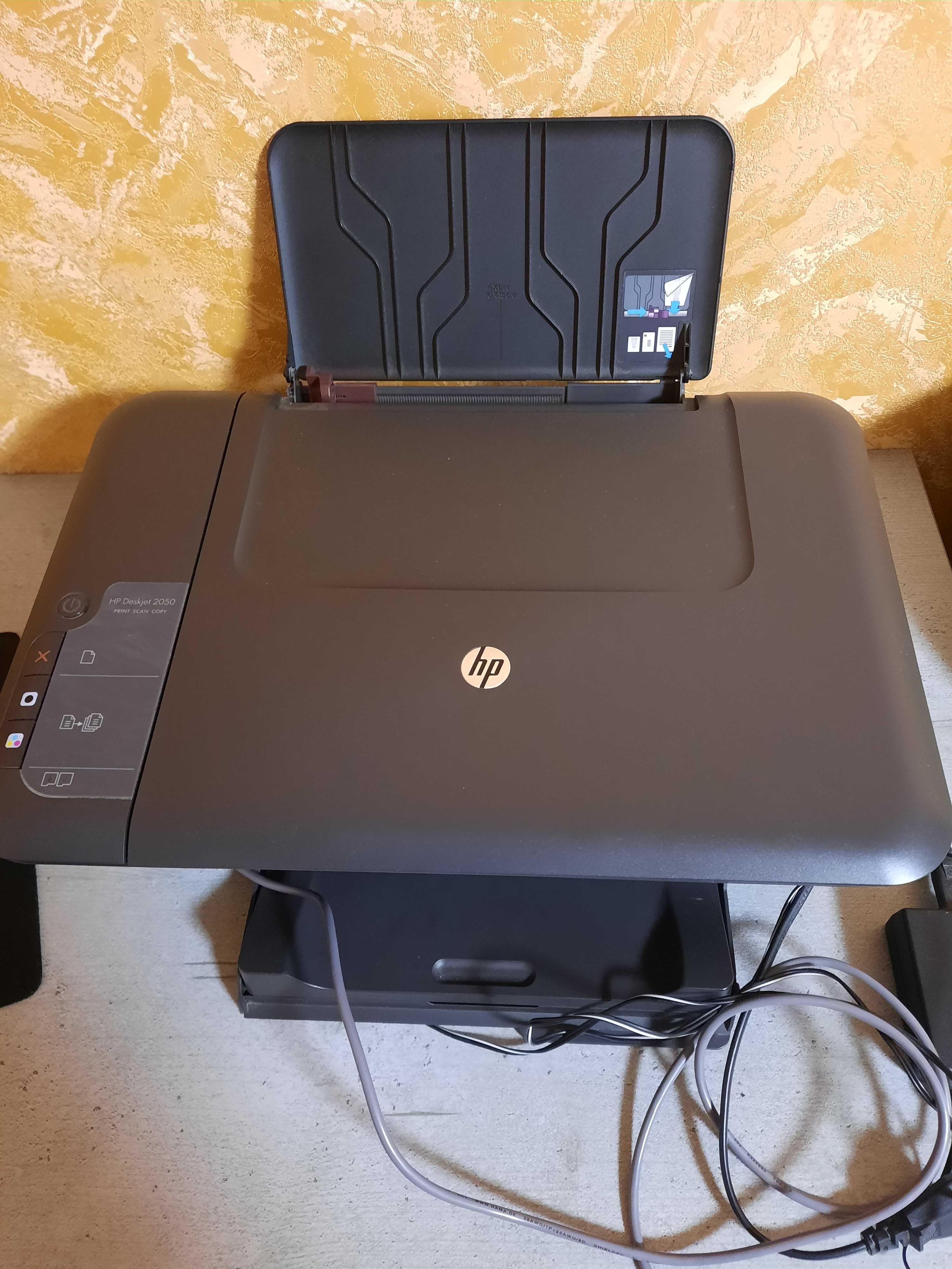 Принтер/сканер/ксерокс HP Deskjet 2050