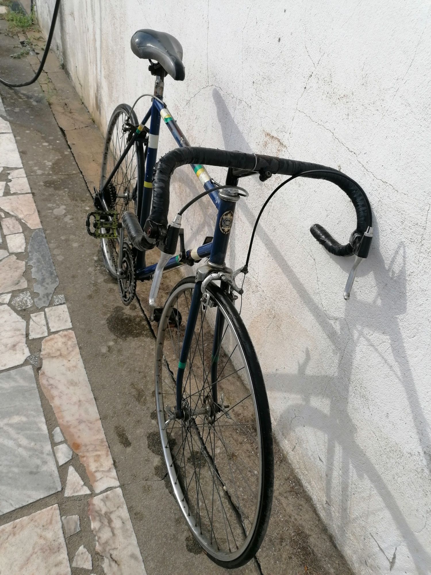 Bicicleta de estrada antiga