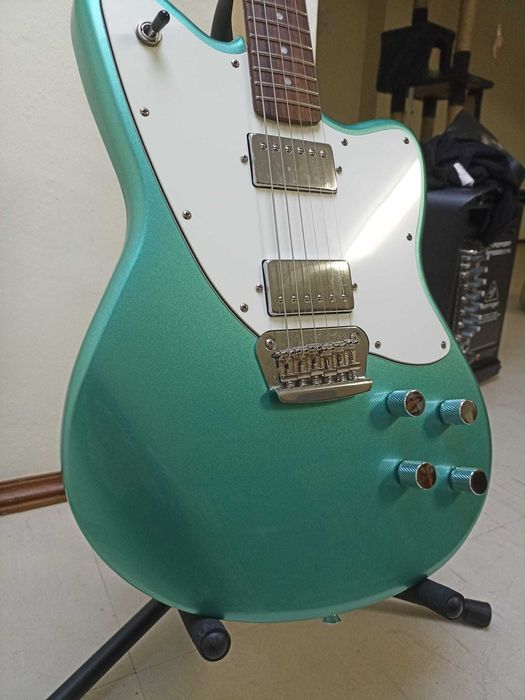 Guitarra Squier Paranormal Toronado, Mystic Seafoam