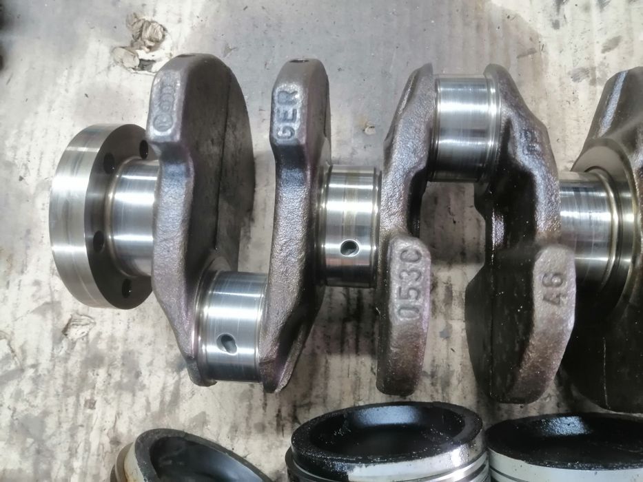 Коленвал шатуни поршня 2.0 16V 053C VW Passat Corrado Audi 100 A6