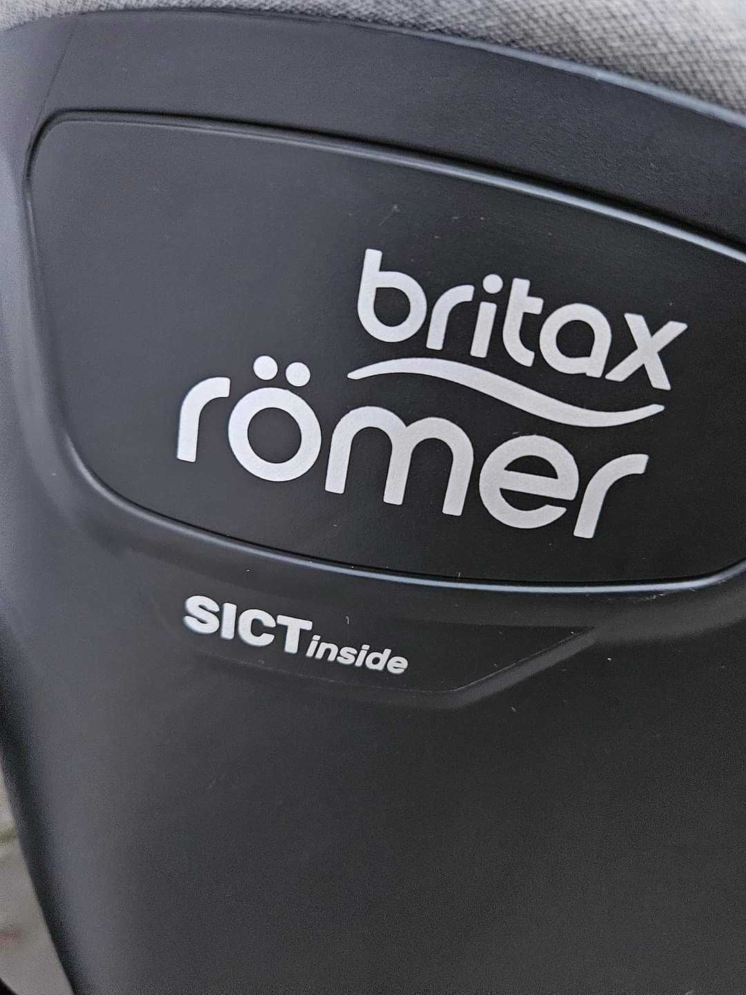 Fotelik samochodowy Brtiax Römer
