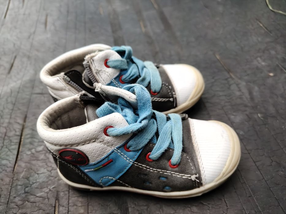 Buty dziecięce rozmiar 23