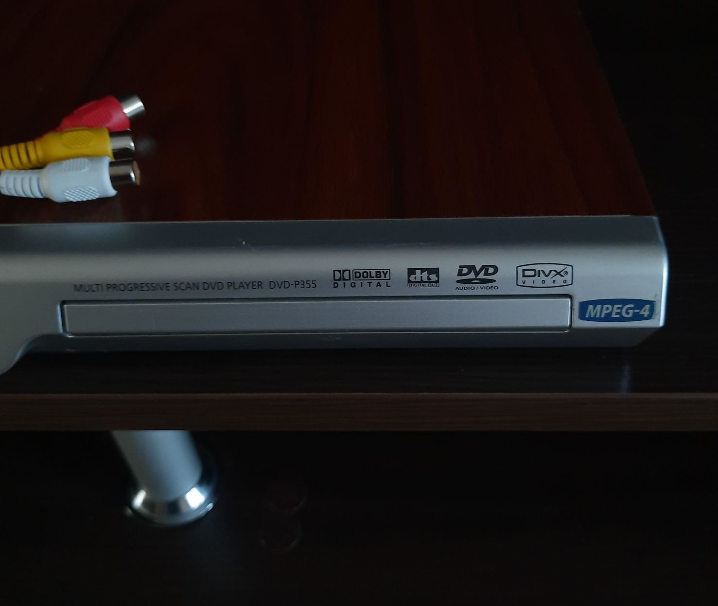 DVD плеєр Samsung DVD-P355