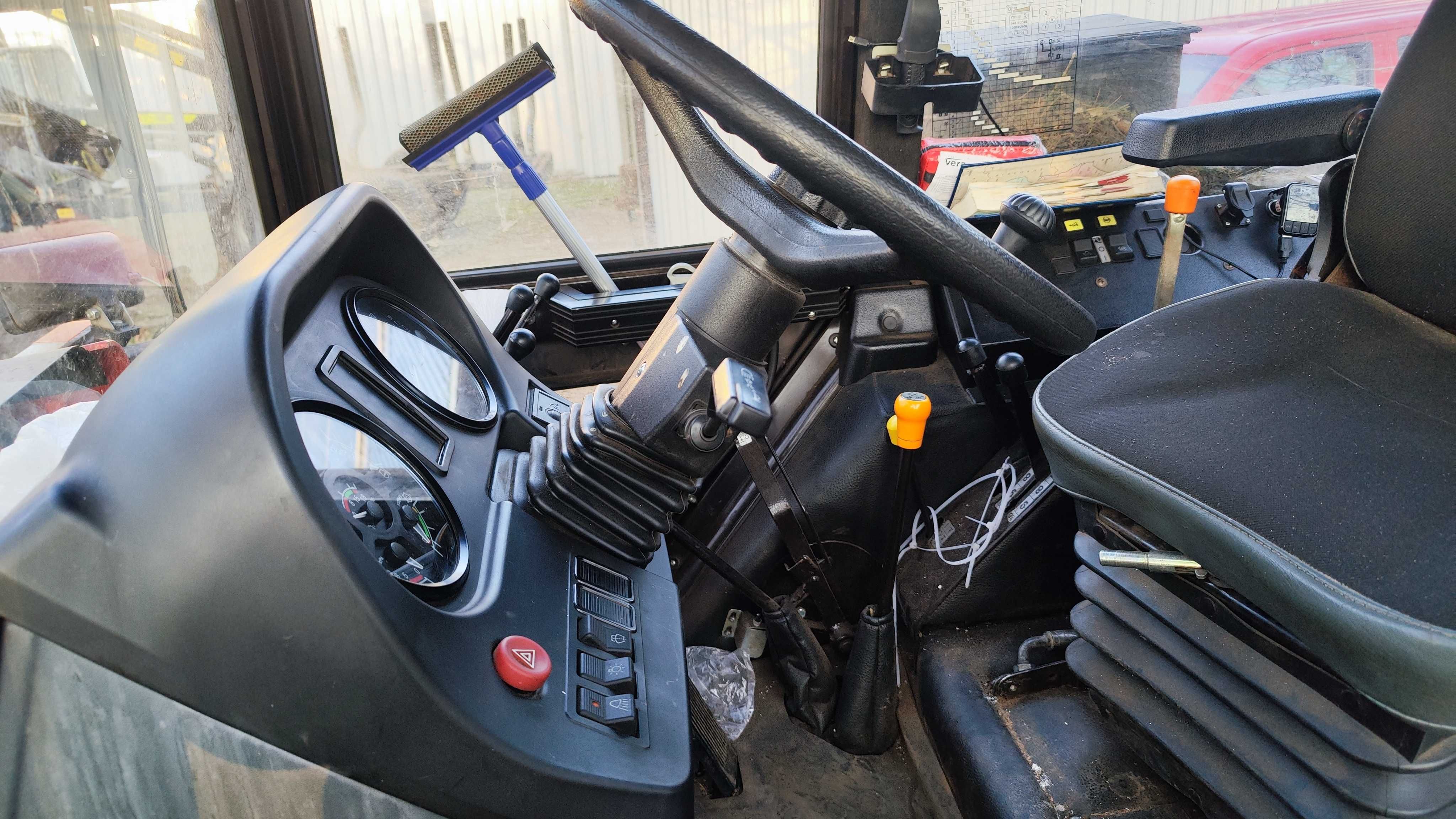 Ciągnik rolniczy MTZ 1221.2