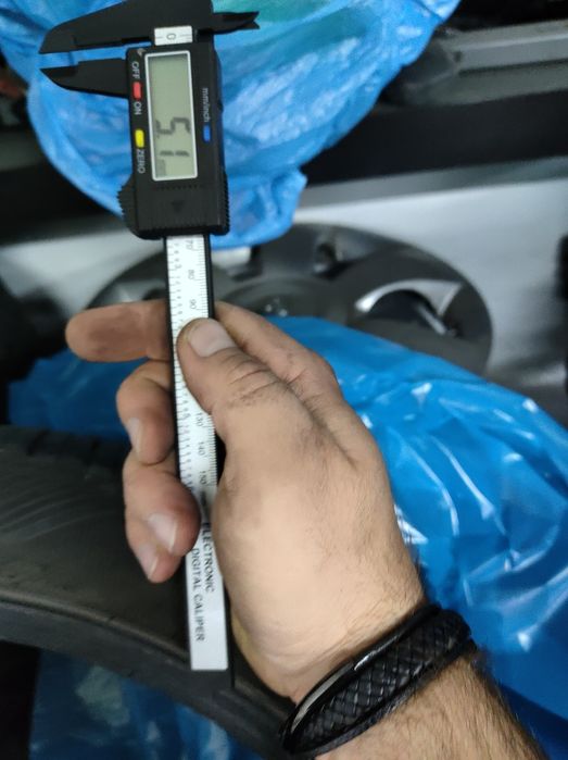 Vredestein ultrac satin 235/40/19