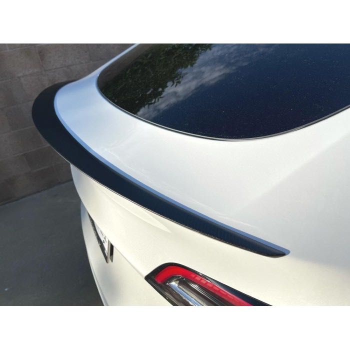 Спойлер ляди кришки багажника Tesla Model 3 Y