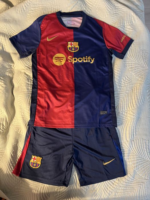 strój pilkarski barcelona