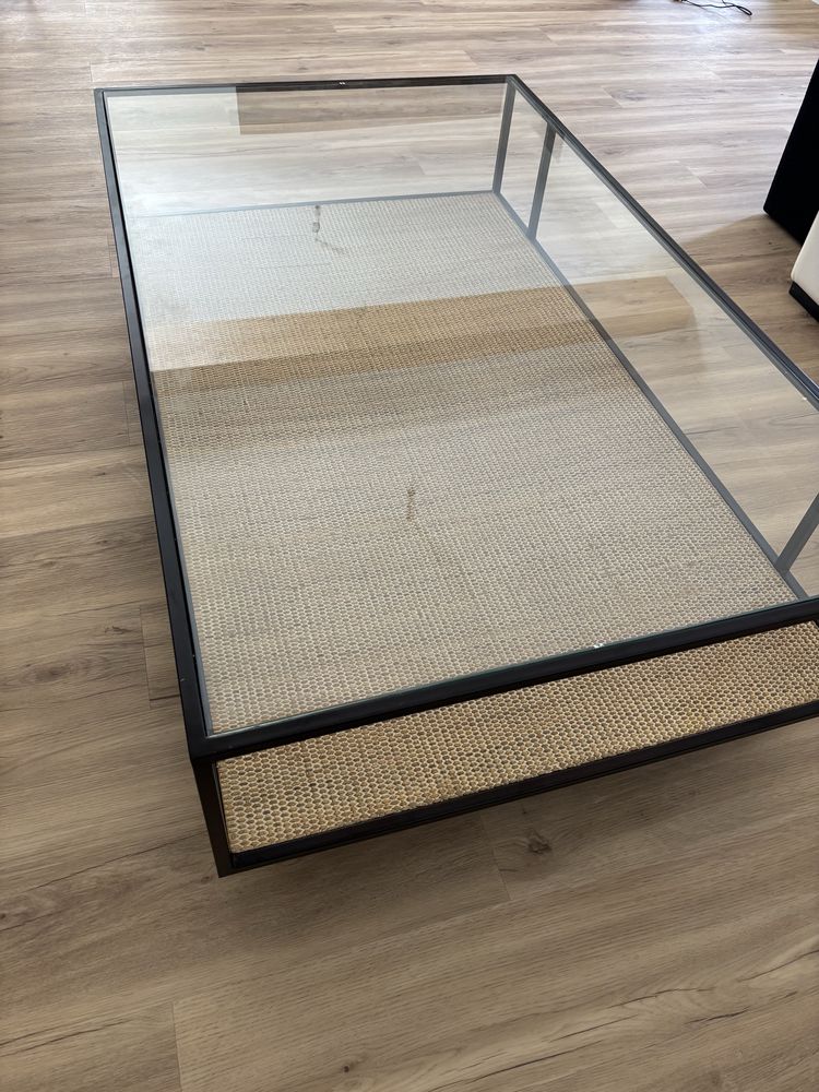 Mesa da Area em ferro e vidro
