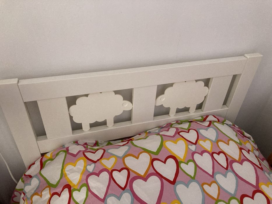Cama criança Ikea 70x160cm com estrado incluido