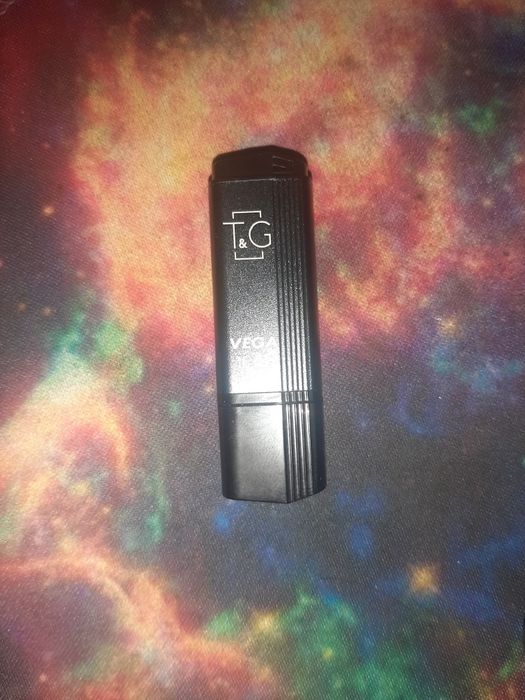 Флешка 16гб новая