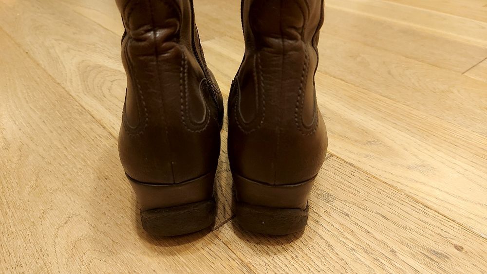 Kozaki Ryłko na koturnie