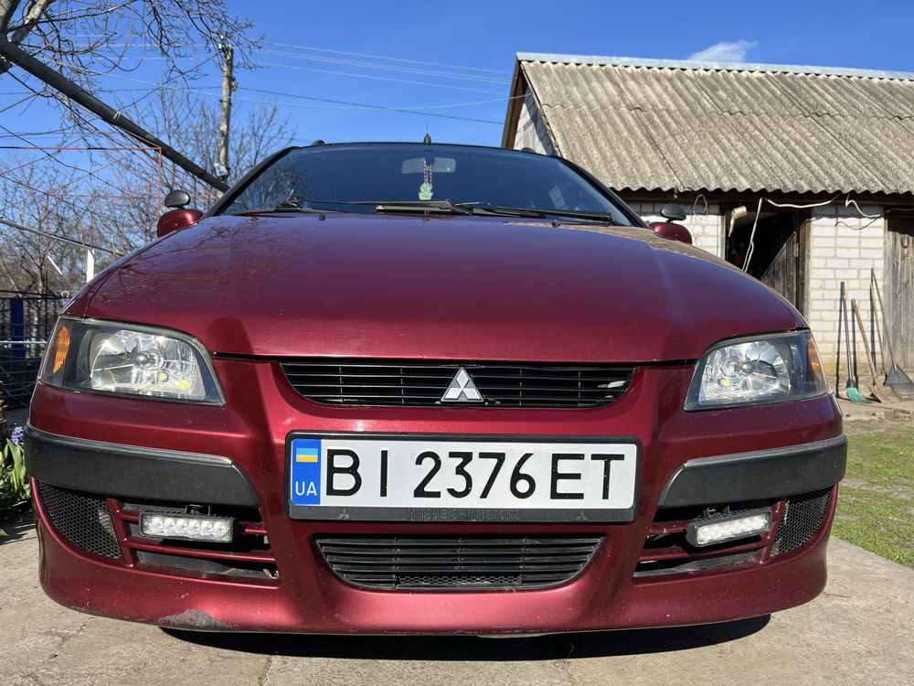 Mitsubishi Space Star 2003 року