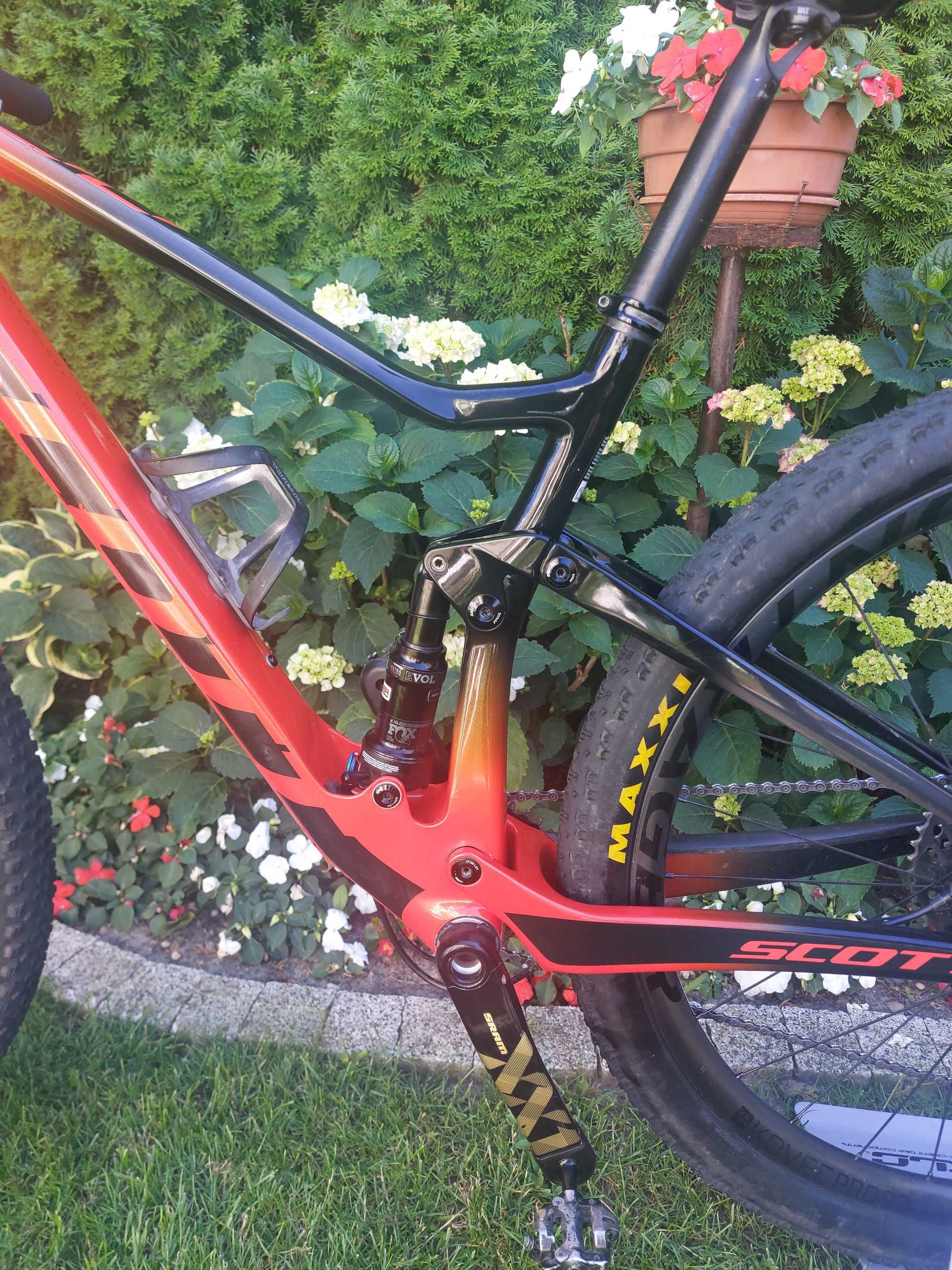 Scott spark Team issue M