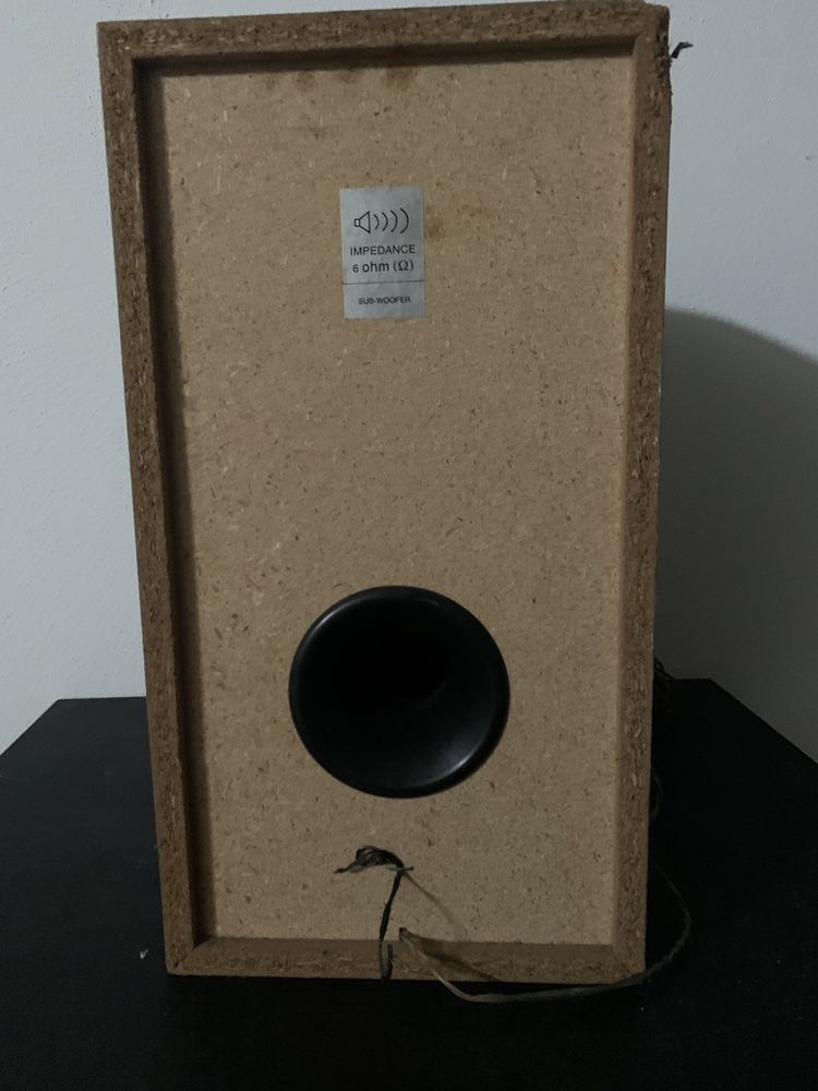 Coluna Sub-Woofer Sanyo por apenas 20 euros