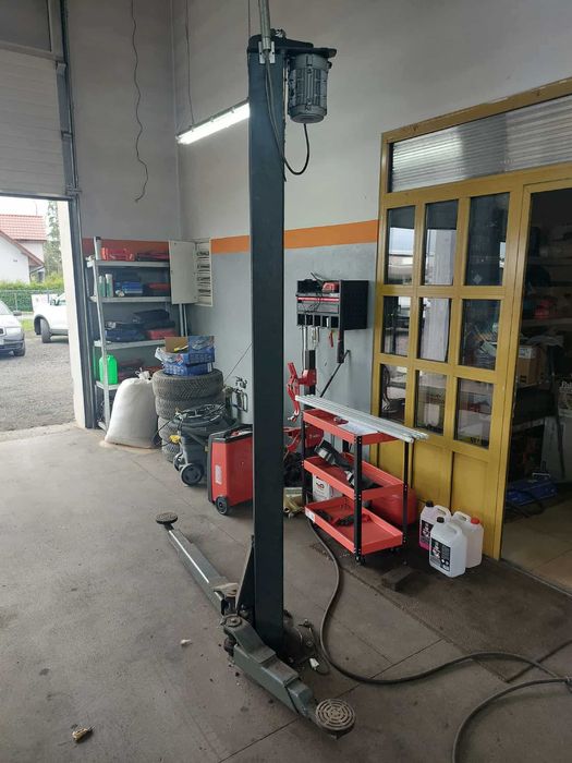 Podnośnik dwukolumnowy elektromechaniczny BOSCH VLE 2130E 2130 E