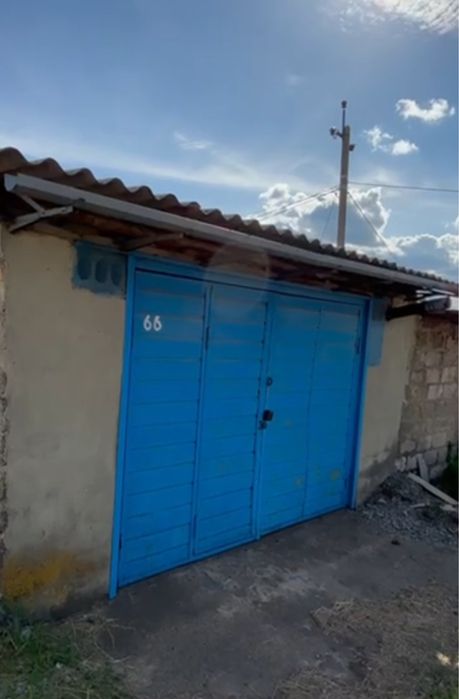 Сдам гараж смт Александровка Александровский р-н Донецкая обл