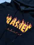 Czarna bluza trasher