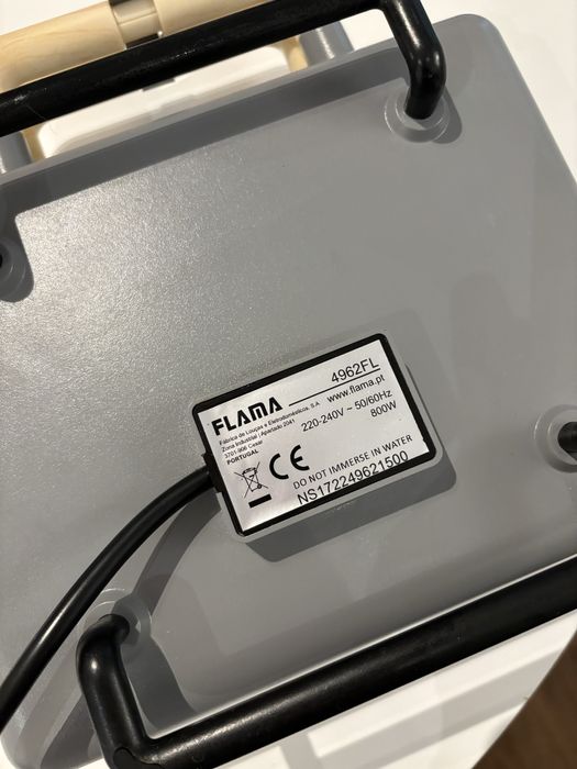 Sandwicheira FLAMA Grill / (800 W - Gris)