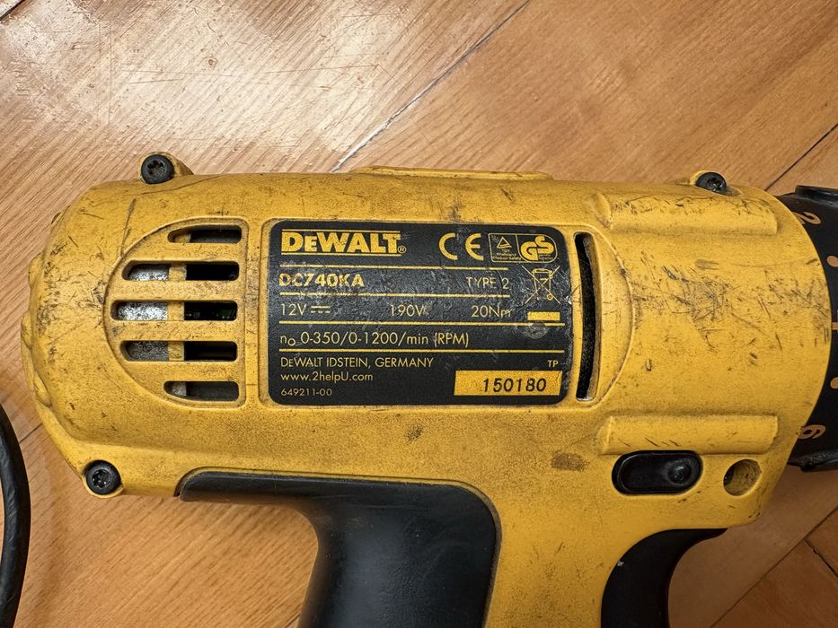 Wiertarko-wkrętarka DeWalt DC740KA