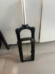 Amortyzator 20 24 cale SR Suntour Raidon 34JR | Rura prosta 19 cm COIL