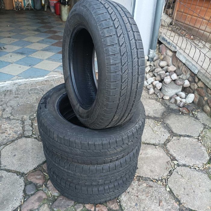 Opony zimowe 195/65/15