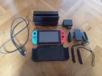 Nintendo switch + dodatki + GRA GRATIS