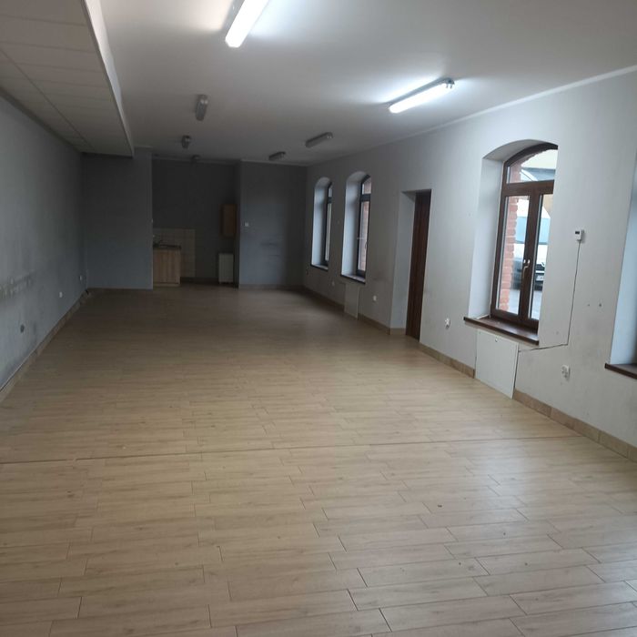 Mieszkanie duże 80m2 lub działalność gosp.