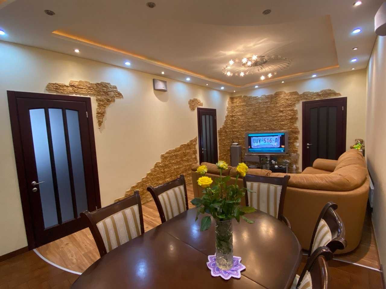 Продам будинок 90 м2 в Центрі  вул.  Курганська- УкраЇнська