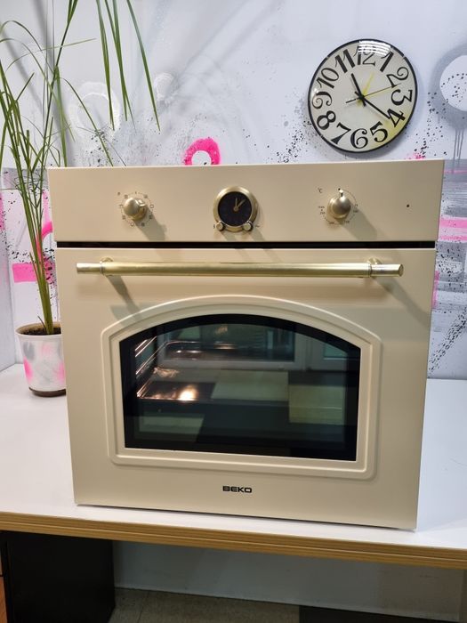 Духова шафа в ретро стилі духовка пічка плита Beko OIM27201C
