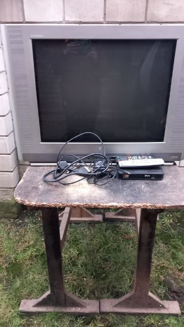 Telewizor kineskopowy LG RZ-29FB51RX + dekoder