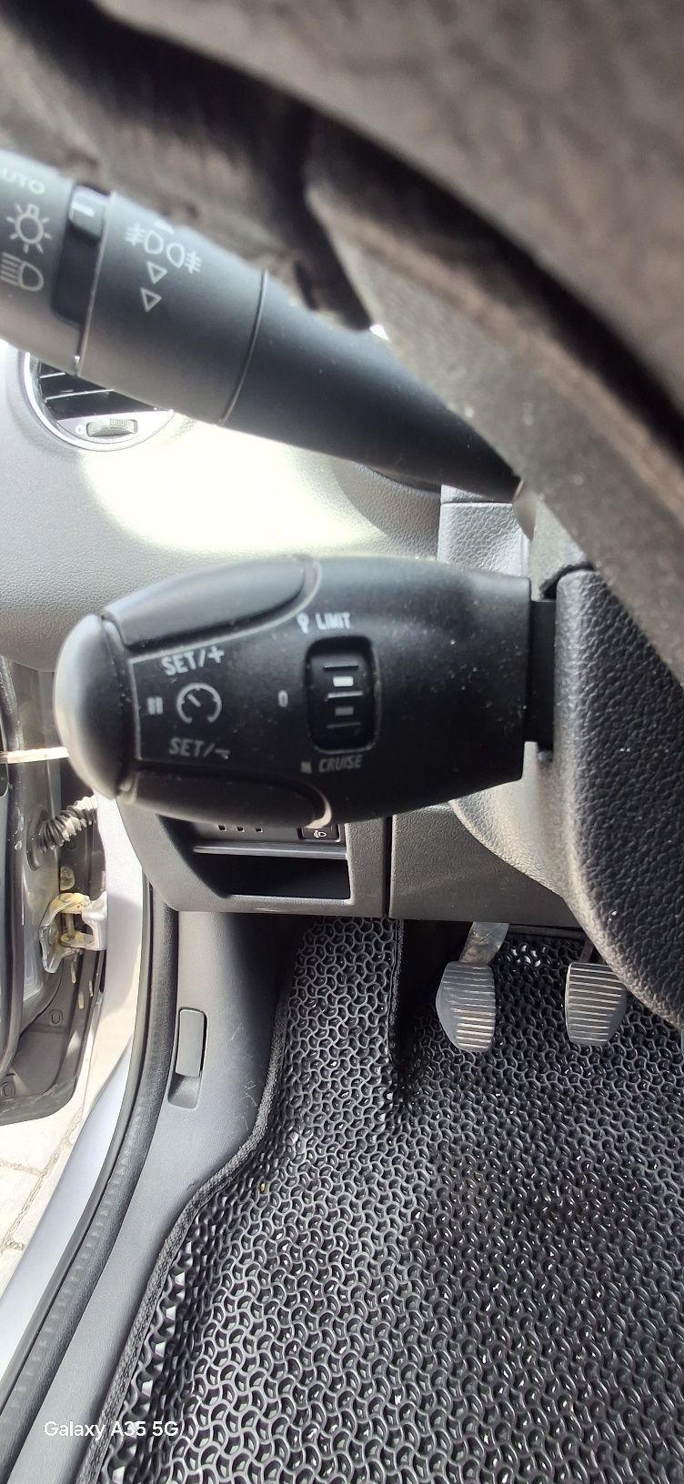 Продам Peugeot 5008 1,6 дизель МКПП.
